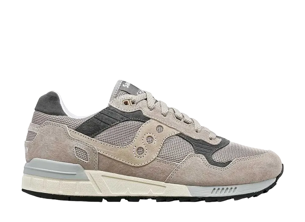 サッカニー シャドウ5000 "サンド/ホワイト"