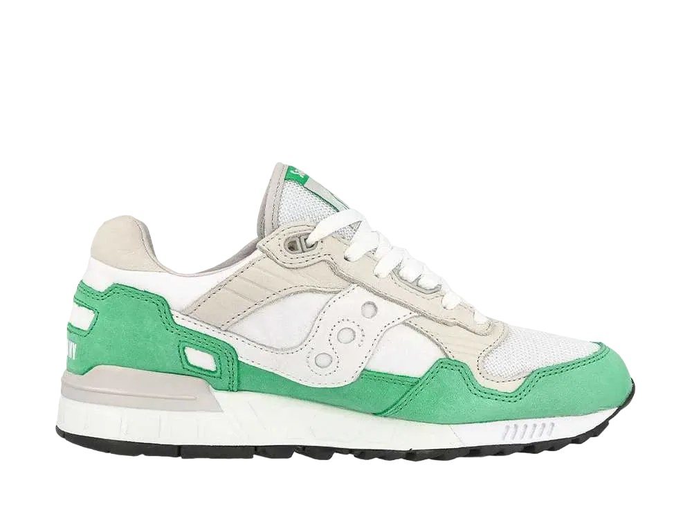 サッカニー シャドウ5000 "ホワイト/グリーン"