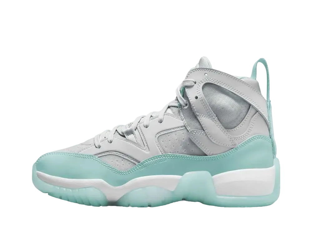 ナイキ ウィメンズ ジョーダン ジャンプマン ツー トレイ "ニュートラルグレー/ホワイト/ブリーチドアクア"