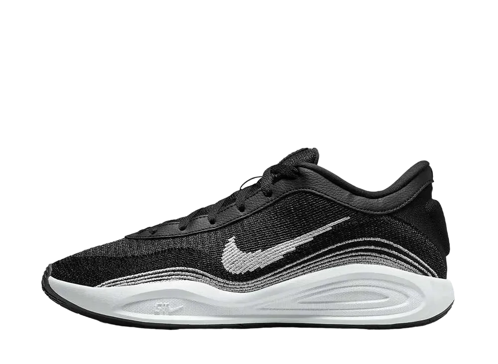 ナイキ GTハッスル アカデミー "ブラック/ホワイト"