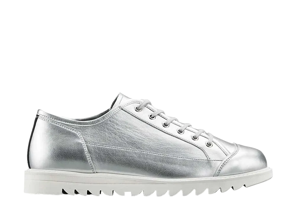 オニツカタイガー ジ オニツカ ブルッチャー ロー "シルバー"