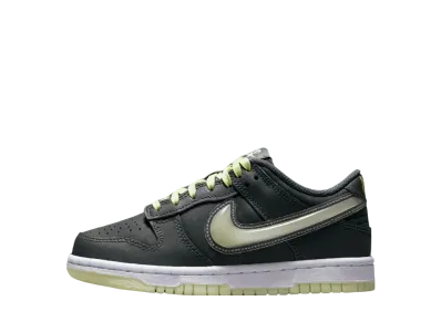 Nike GS Dunk Low "Glow In The Dark"