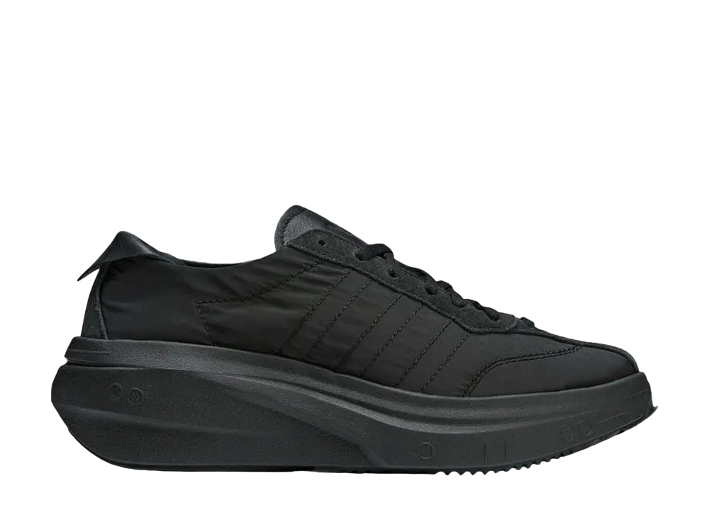 アディダス ワイスリー スバヤ "ブラック"