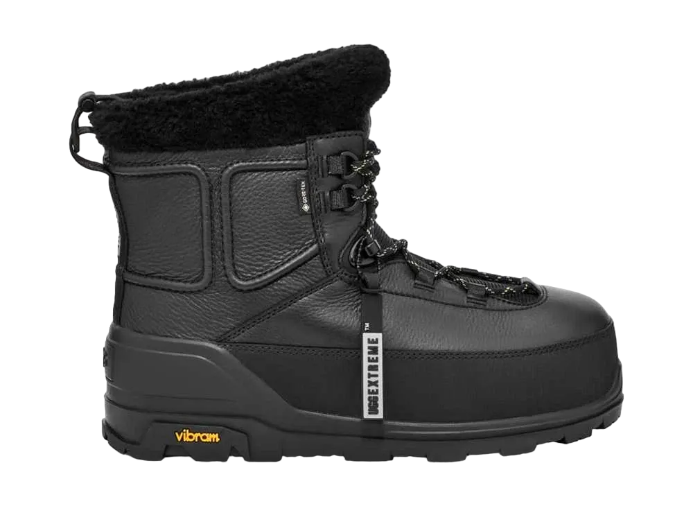 アグ シャスタ ブーツ ミッド "ブラック"