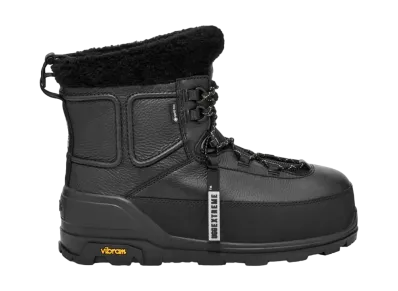UGG Shasta Boot Mid "Black"