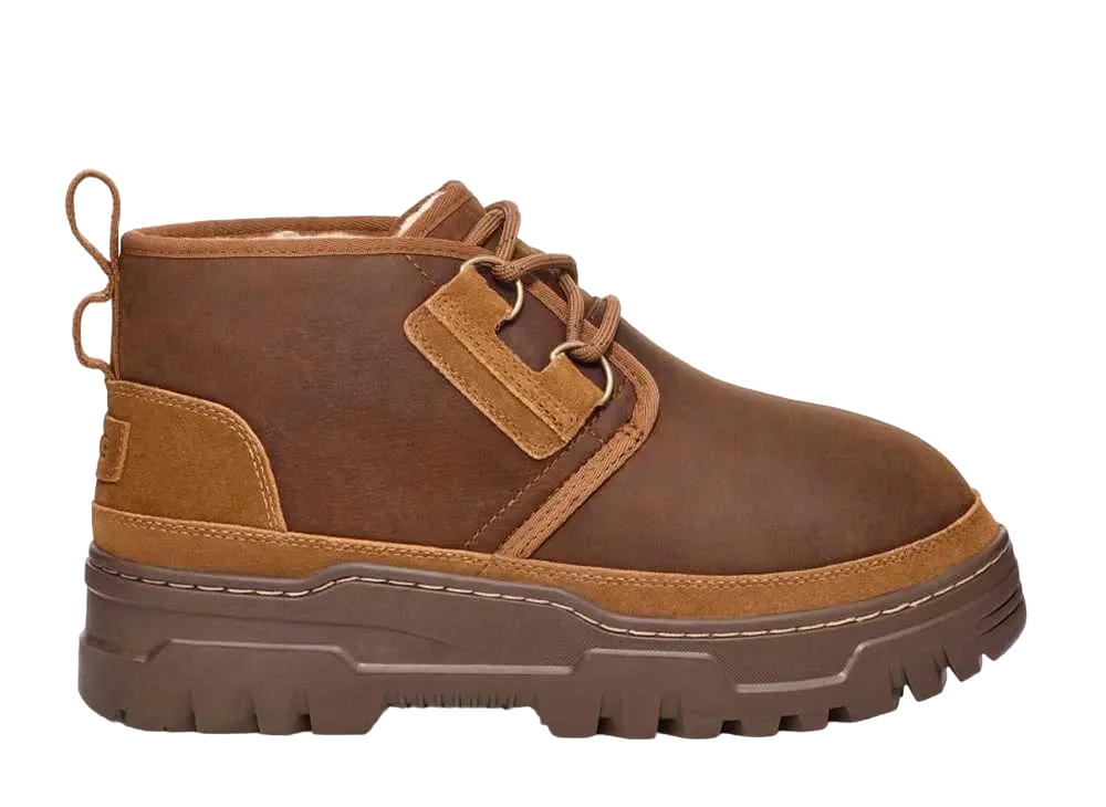 アグ ニューメル トレイルゲイザー "チェスナット"