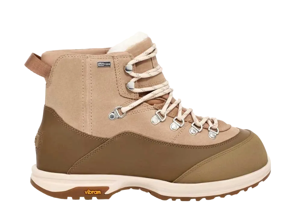 アグ ウィメンズ ブレッケン レース "サンド"