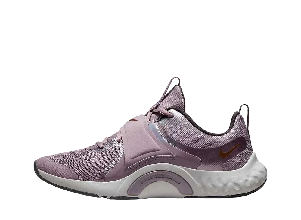 ナイキ ウィメンズ リニュー インシーズン TR12 PRM "パープルスモーク/ピュアプラチナム/ダークスモークグレー/メタリックコッパー"