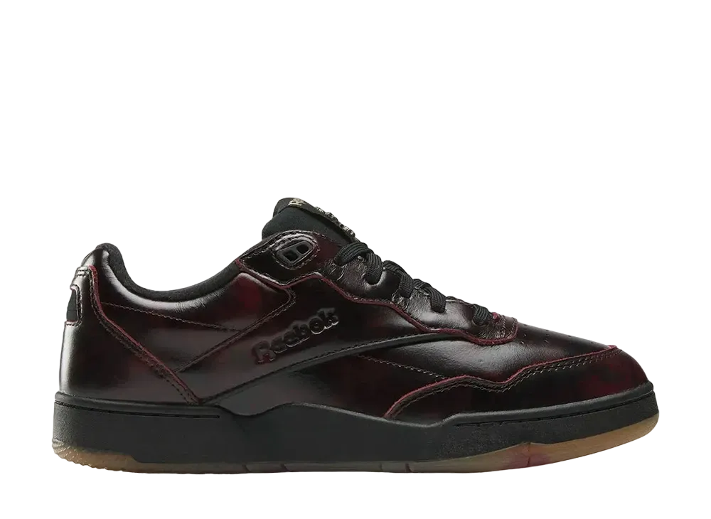 ユニバーサルモンスターズ × リーボック BB 4000 2 "ディープブラック/ダークレッド"