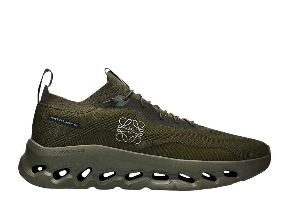 ロエベ × オン クラウドティルト "カーキ"