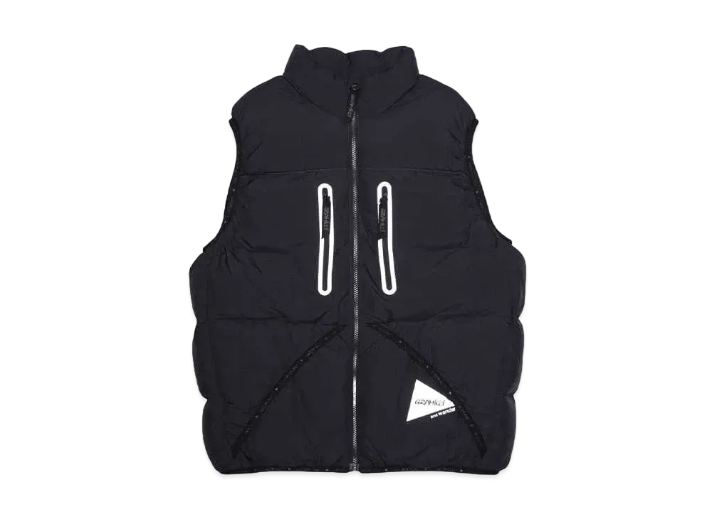 GRAMICCI x and wander down vest "BLACK"