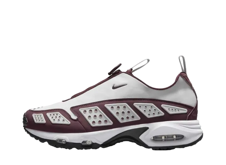ナイキ ウィメンズ エアマックスサンダー "フォトンダスト アンド ナイトマルーン"