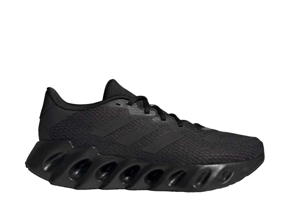 アディダス スイッチ ラン "コアブラック/カーボン"