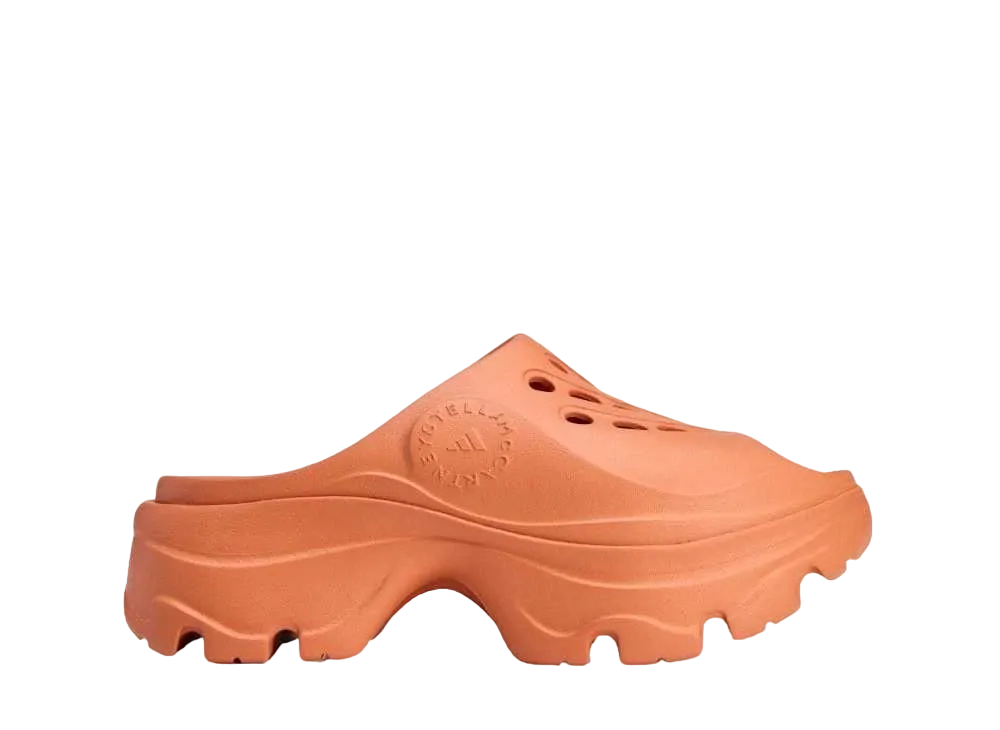 ステラマッカートニー × アディダス ウィメンズ クロッグ "ダストクレイ"