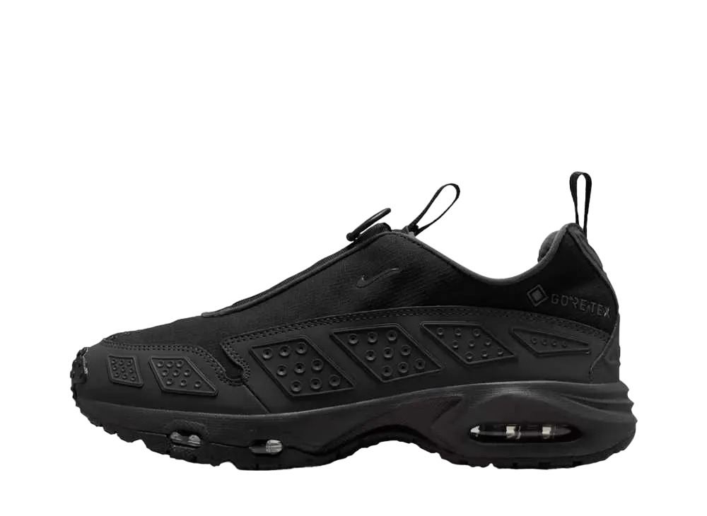 Nike Women's Air Max SNDR GORE-TEX "Black and Dark Smoke Grey"