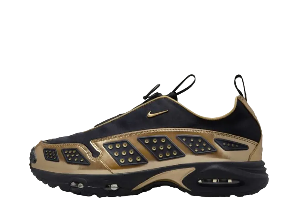 Nike Women's Air Max SNDR "Black and Metallic Gold"