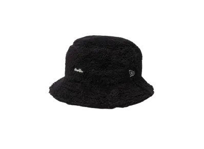 NEW ERA Bucket 01 Mink Fleece Metal Logo "Black"