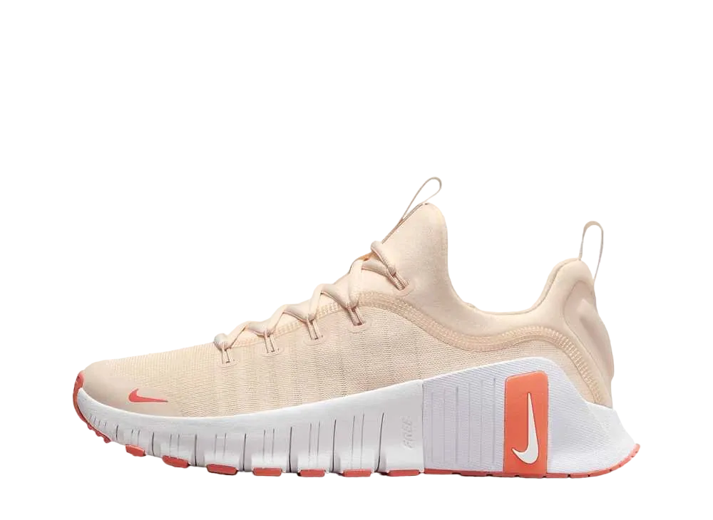 ナイキ ウィメンズ フリー メトコン6 "グアバアイス/ライトワイルドマンゴー/ホワイト"