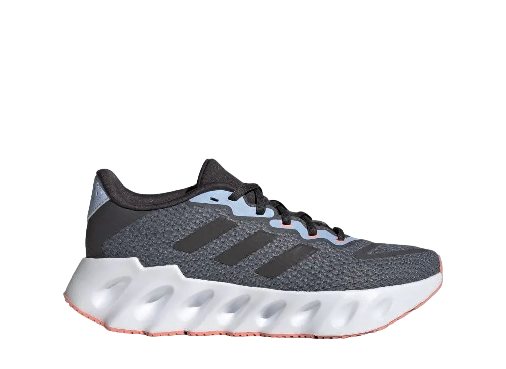 アディダス ウィメンズ スイッチ ラン "グレーフォー/ナイトメタリック/ブルードーン"