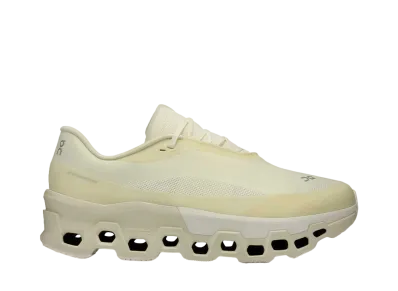 POST ARCHIVE FACTION × On Women's Cloudmonster 2 PAF "Seedling/White"