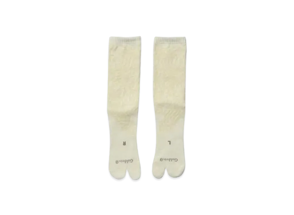 Goldwin 0 Reaction Diffusion Socks (Unisex) "White"