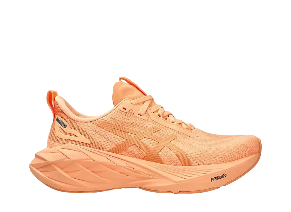 アシックス ウィメンズ ノヴァブラスト4 LE "ブライトサンストーン/フェイデッドオレンジ"