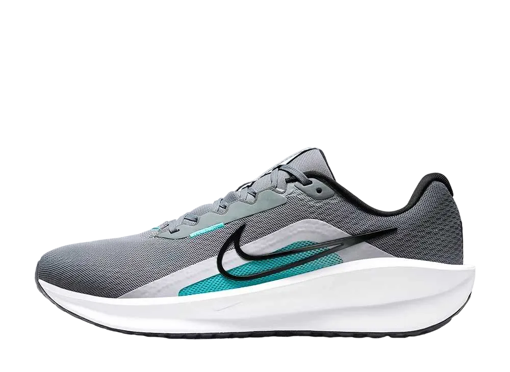 ナイキ ダウンシフター13 "クールグレー/ダスティーカクタス/ピュアプラチナム/ブラック"