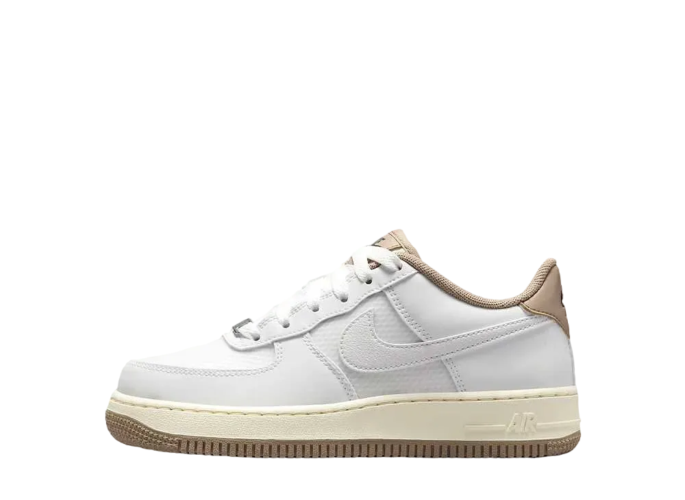 ナイキ GS エアフォース1 LV8 "サミットホワイト/カーキ/ココナッツミルク"