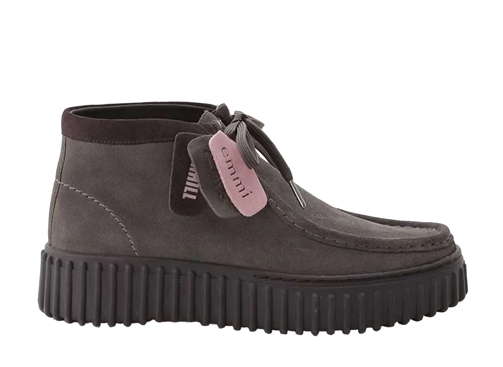 emmi × Clarks Torhill Moss "Grey"