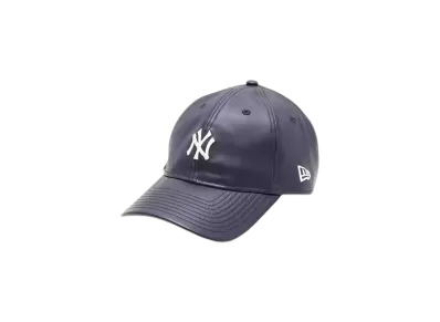 NEW ERA x atmos 9Twenty New York Yankees Wet Leather "Navy"