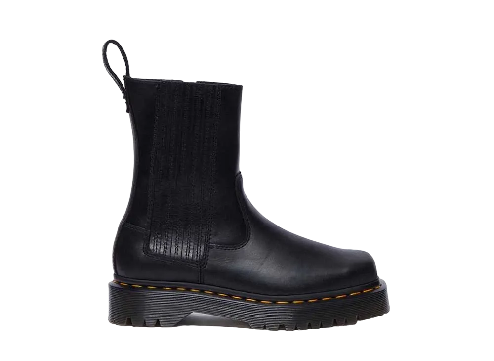 Dr.Martens Women's Amaayah Low Riding Boots "Black"