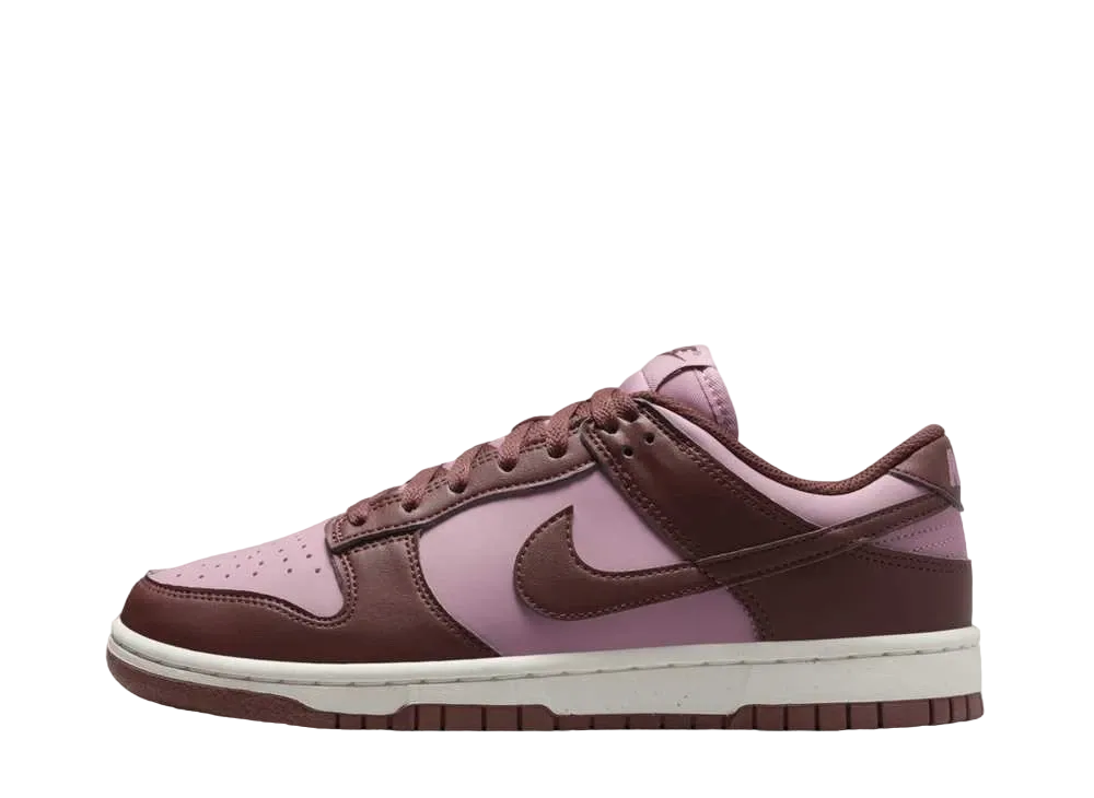 ナイキ ウィメンズ ダンク ロー ネクストネイチャー "ホワイト/エレメンタルピンク/ダークポニー/セイル"