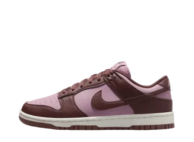 ナイキ ウィメンズ ダンク ロー ネクストネイチャー "ホワイト/エレメンタルピンク/ダークポニー/セイル"