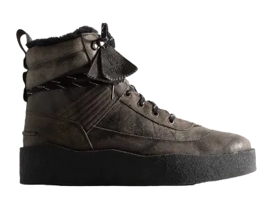 KITH Ronnie Fieg × Clarks 8th Street Rushden Boot "Smoke Grey"