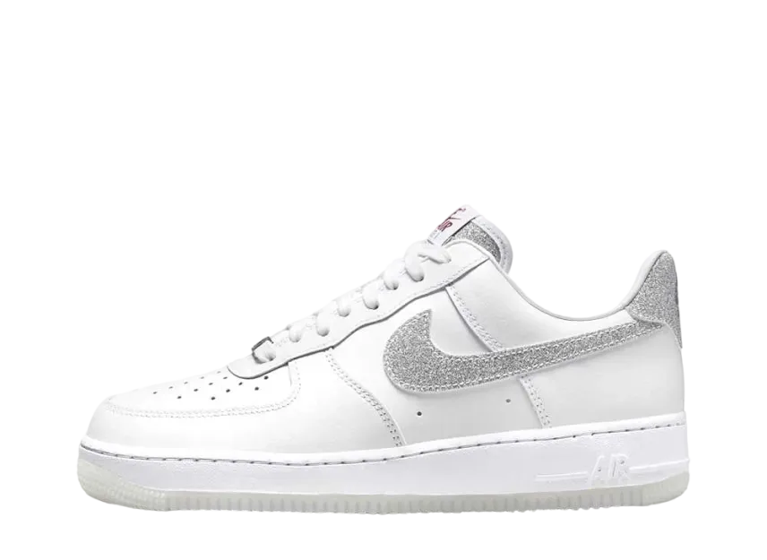 ナイキ ウィメンズ エアフォース1 07LXホワイト/クールグレー/マルチカラ- Nike Women's Air Force 1 '07 LX