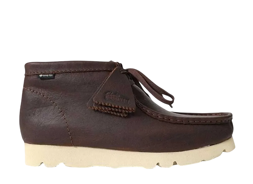 クラークス ワラビー ブーツ ゴアテックス "ブリティッシュタンレザー"