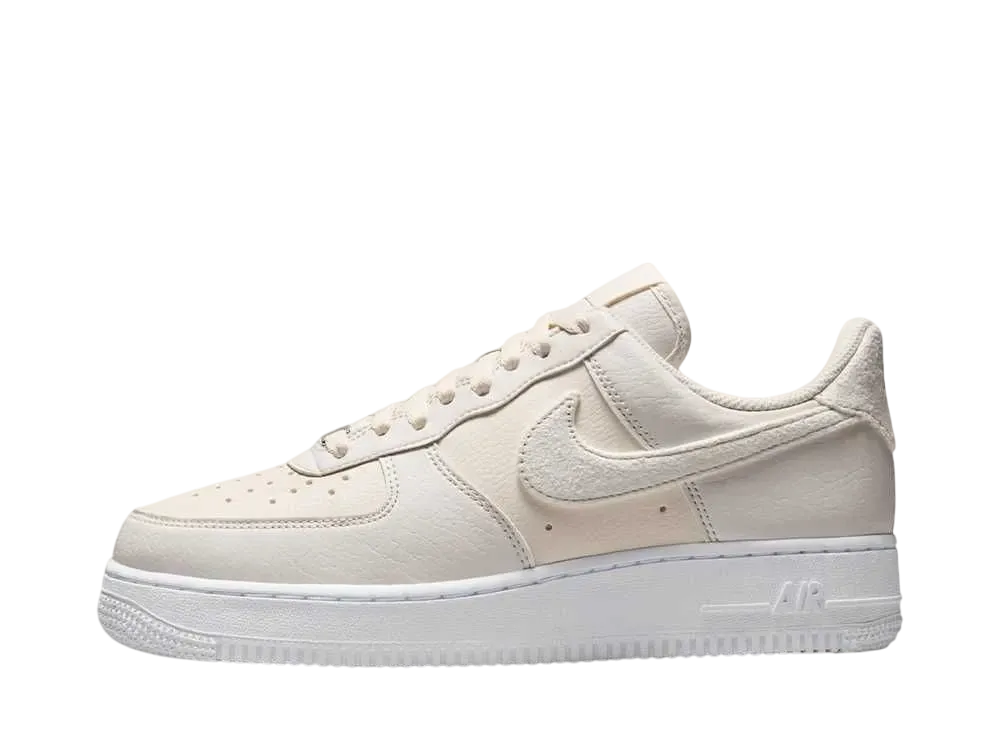 ナイキ ウィメンズ エアフォース1 ロー ネクストネイチャー "アイボリー/ココナッツミルク"