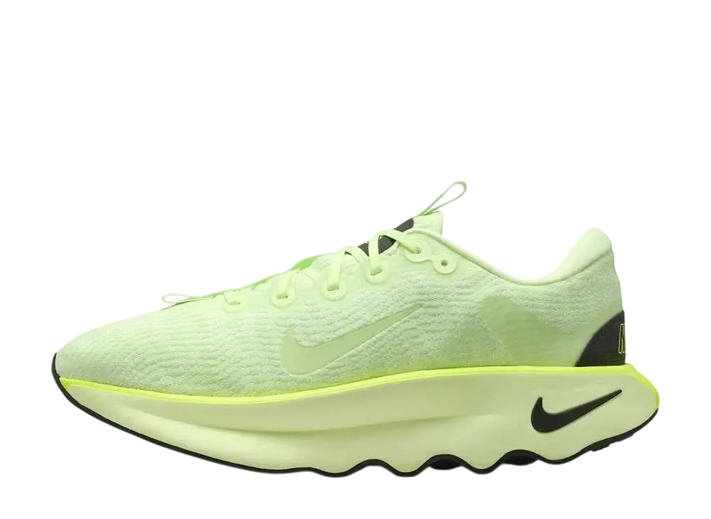 ナイキ モティバ "ベアリーボルト/ボルトティント/ブラック/ボルト"