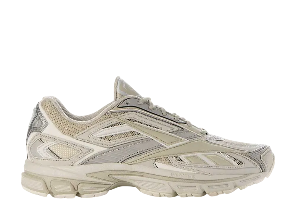 リーボック プレミア ロード ウルトラ "ベージュ"