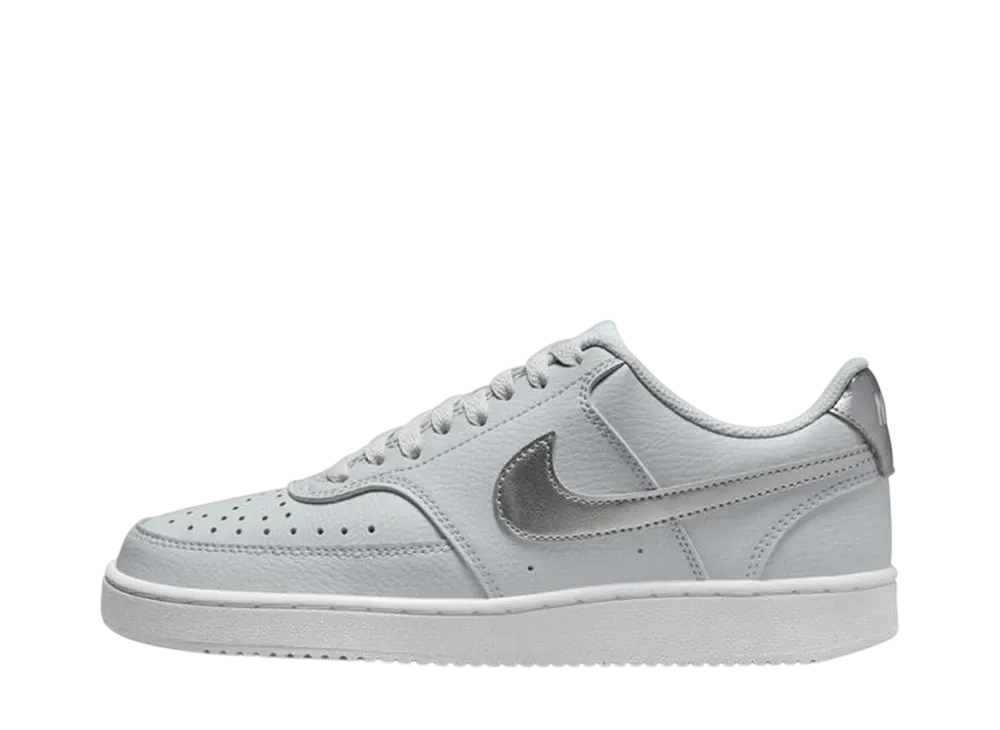 ナイキ ウィメンズ コートビジョン ロー ネクストネイチャー "ピュアプラチナム/シルバー"