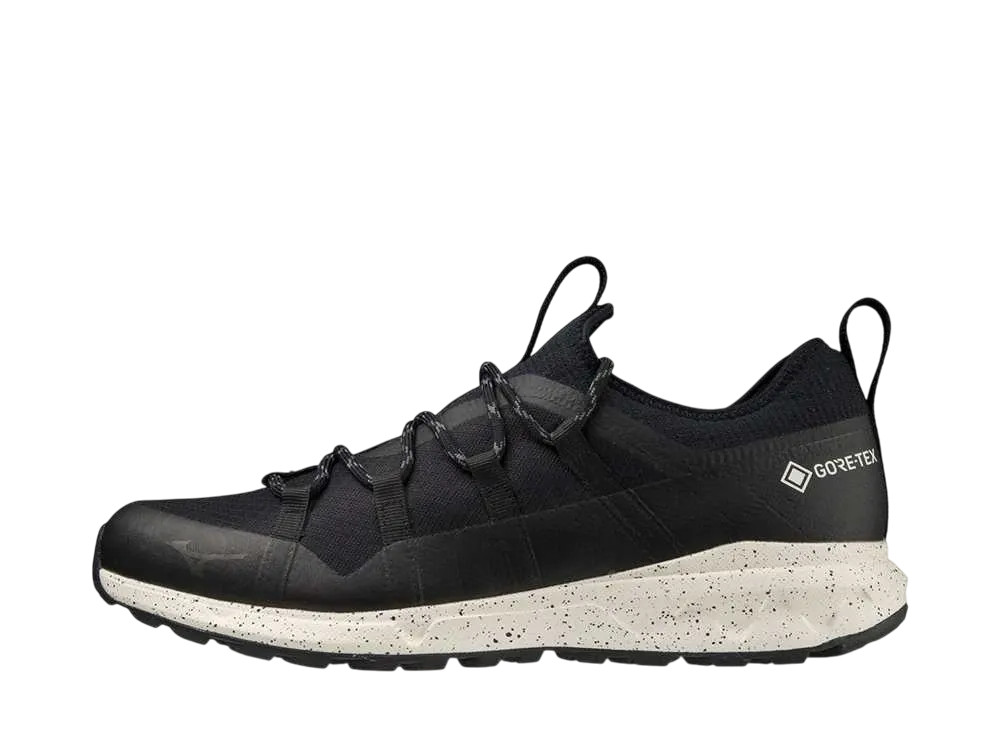 ミズノ ウエーブエボーク ゴアテックス "ブラック"