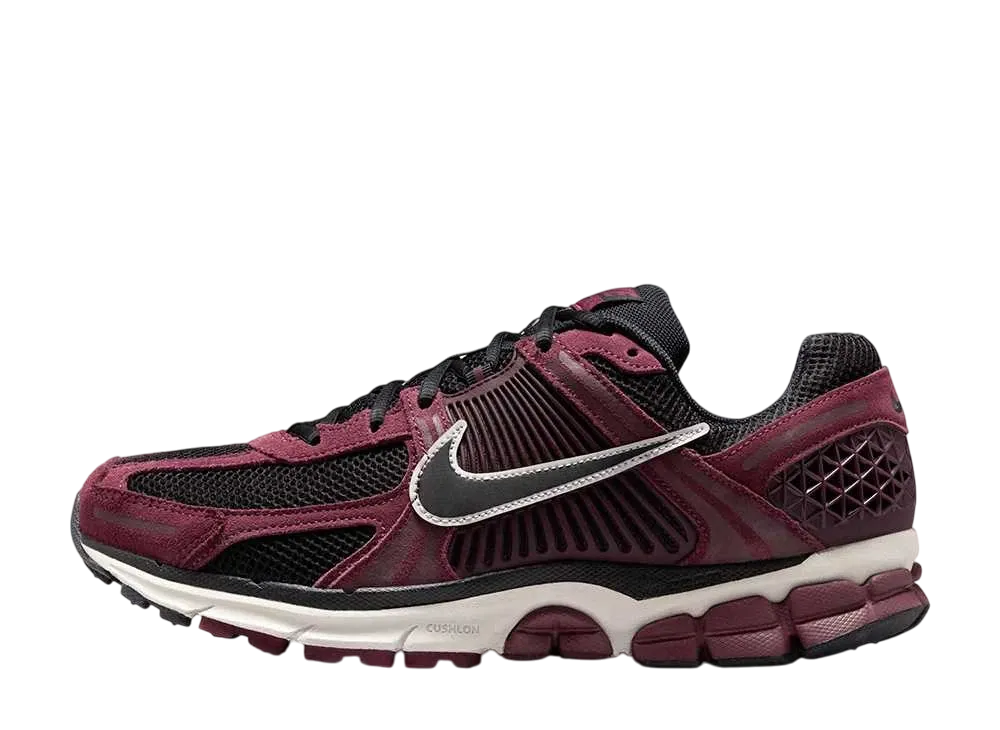 Nike Zoom Vomero 5 "Dark Team Red"