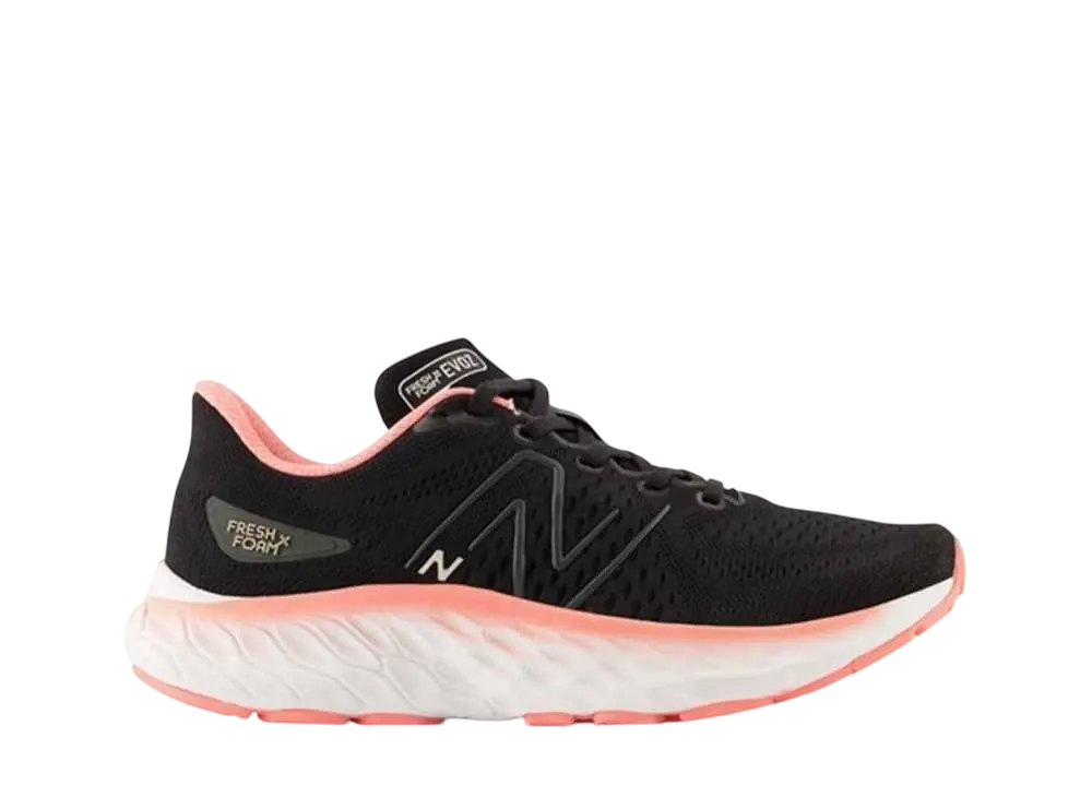 ニューバランス ウィメンズ フレッシュフォーム エックス イーボスV3 "ブラック/ピンク"