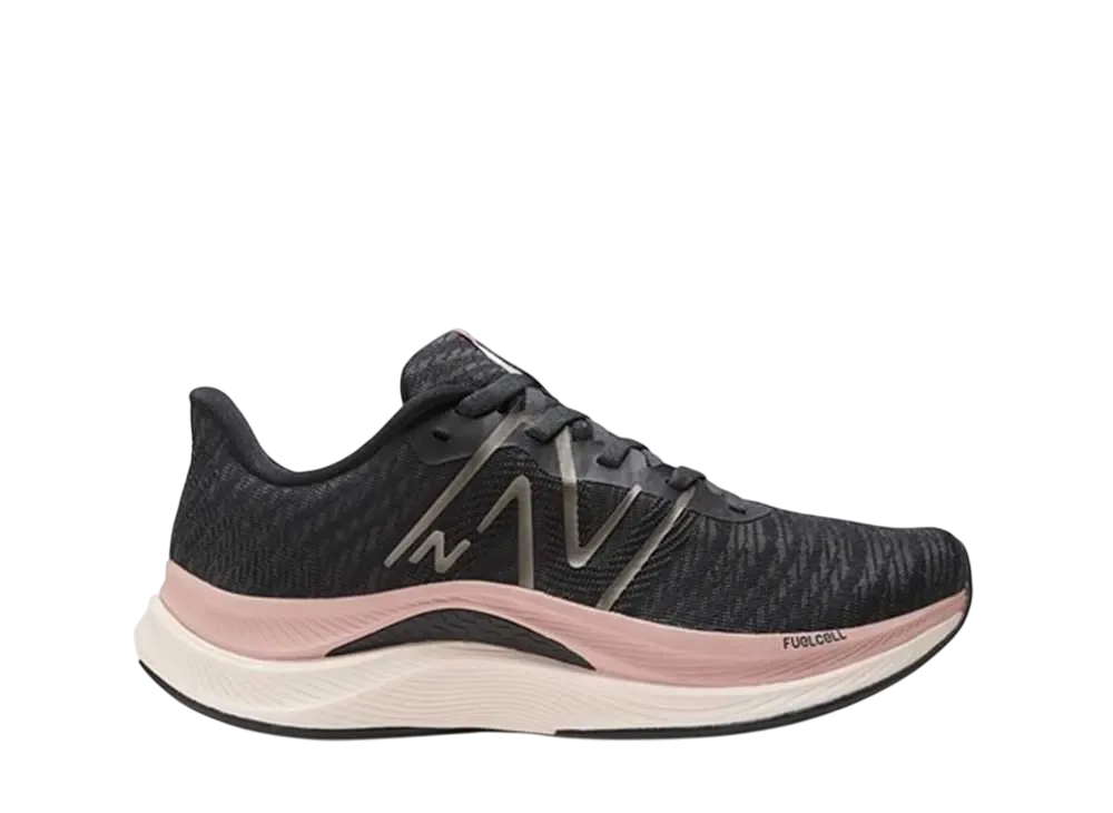 ニューバランス ウィメンズ フューエルセル プロペルV4 "ブラック/ピンク"