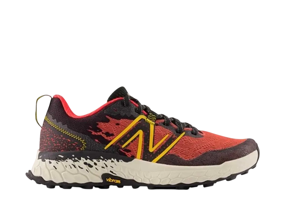 ニューバランス フレッシュフォーム X ヒエロV7 "ブラック/レッド"