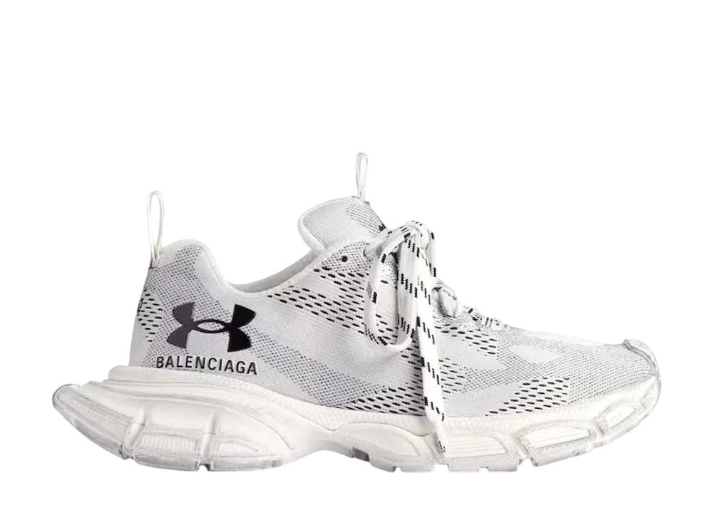 【国内発送★BALENCIAGA×UNDER ARMOUR】TRIPLE S スニーカー Balenciaga Under Armour Shoes Release Date | SneakerNews.com