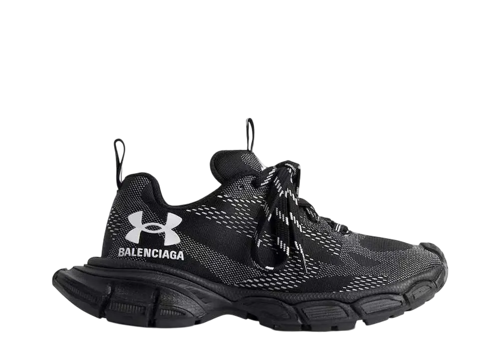 コラボアイテム【BALENCIAGA】Under Armour ハイパー スニーカー バレンシアガとアンダーアーマーによるコラボフットウェアを