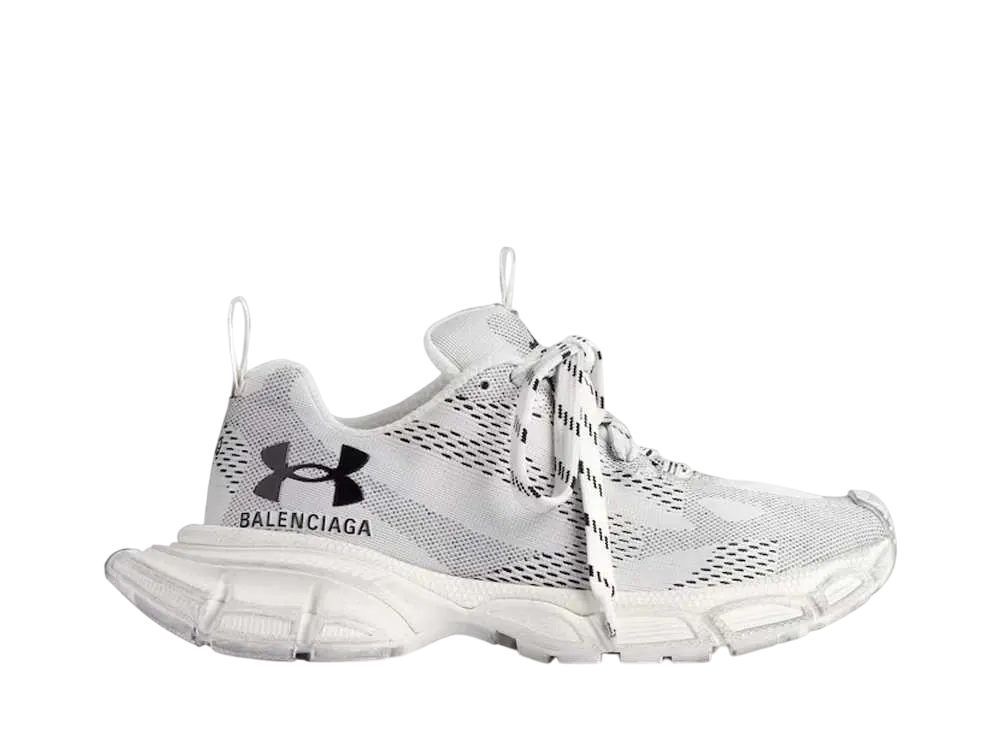 予約受付中｜BALENCIAGA × Under Armour collection｜抽選/販売