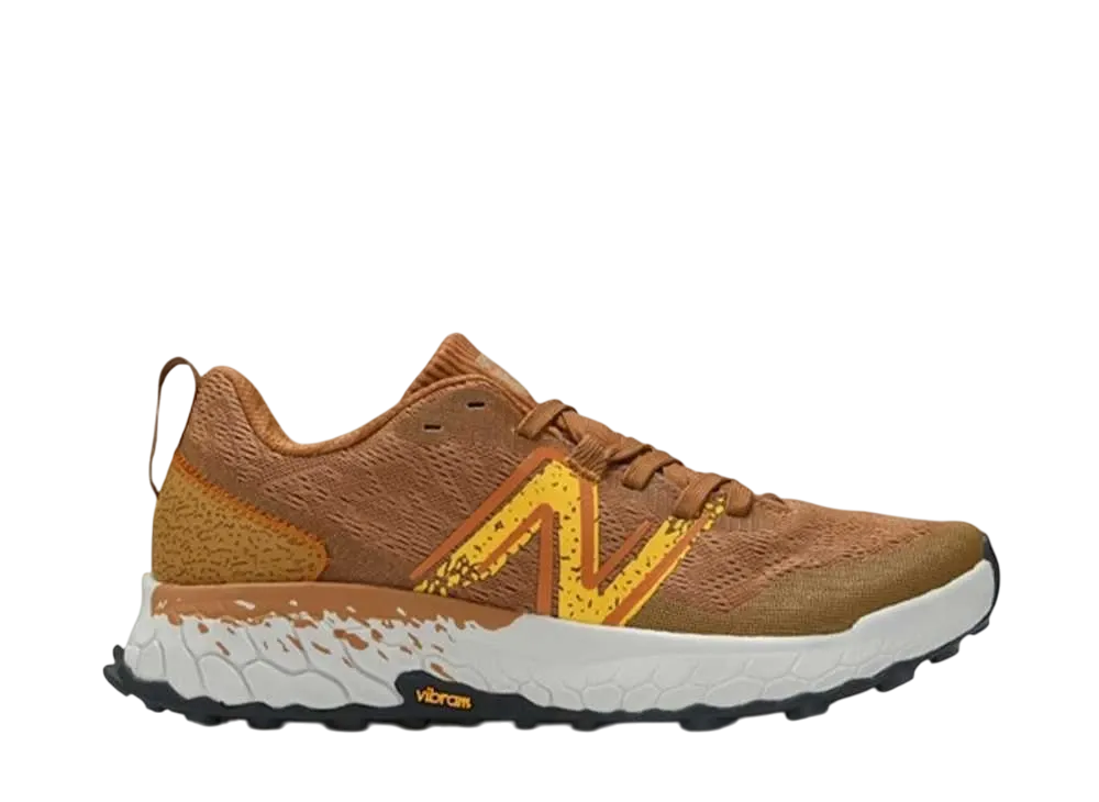 ニューバランス フレッシュフォーム X ヒエロV7 "ブラウン/イエロー"