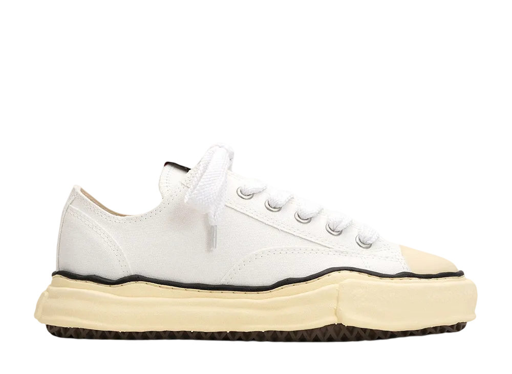 メゾンミハラヤスヒロ ピーターソン VL OG ソール キャンバス ロートップ スニーカー "ホワイト" (A09FW733)